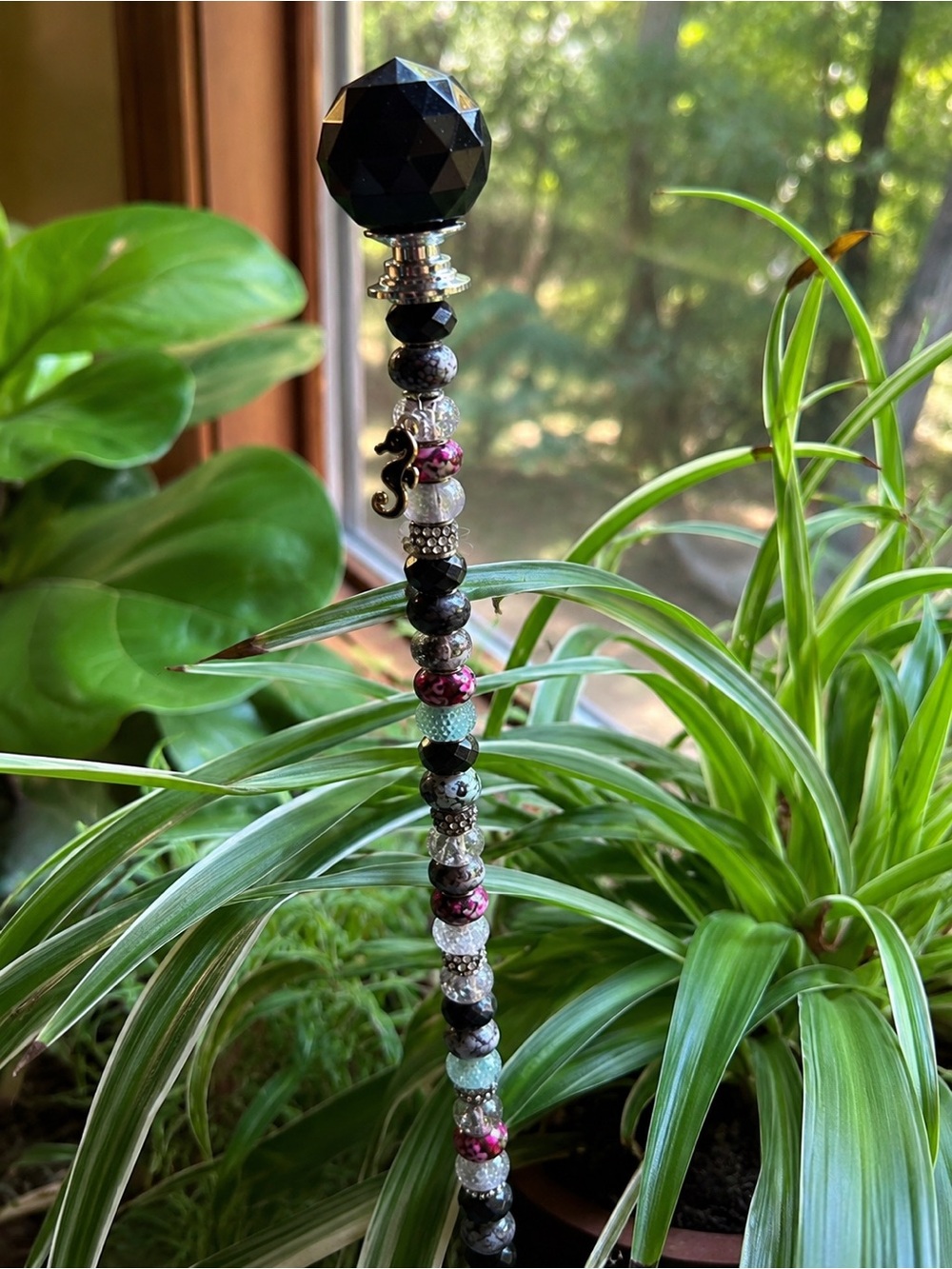 16.5” Handmade Black Seahorse Plant Stake Crystals Beads NWT Flower Buddy  🌺
